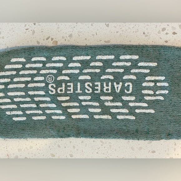 CARESTEPS Hospital-Non-SLIP, Gripper Socks, Adult 2X-Large Green - Picture 2 of 4